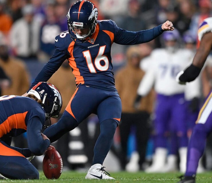 Place kicker Will Lutz has career night with 5 field goals for Denver Broncos